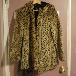 Faux fur leopard coat